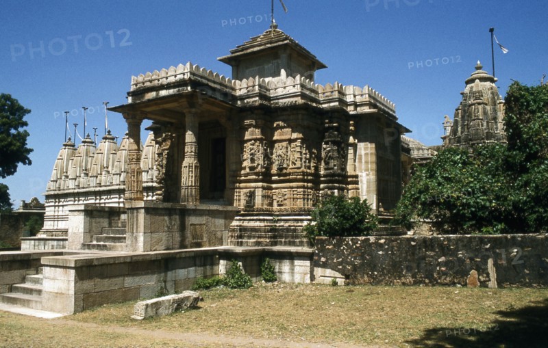 Sat-bis-Deori Temple, Chittaurgarh, Rajasthan, India, 11th century. Jain stone temple.