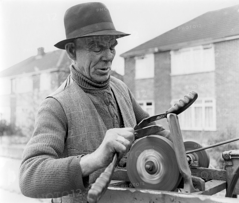 Gypsy knife-grinder, Horley, Surrey, 1964.