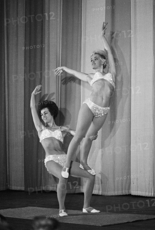 Female acrobats, Landskrona, Sweden, 1964. Artist: Unknown