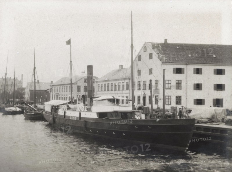 SS 'Lund' at the quay, Landskrona harbour, Sweden, 1897. Artist: Unknown