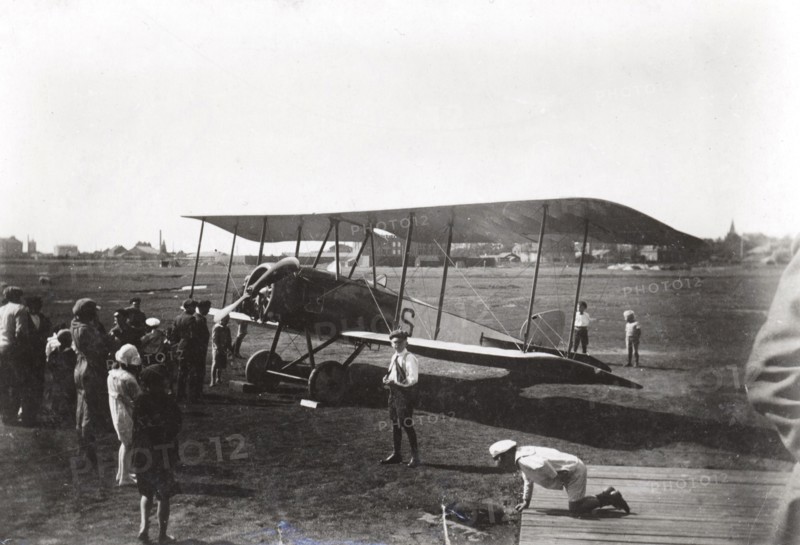 Thulin LA biplane, Landskrona, Sweden, 1918. Artist: Unknown