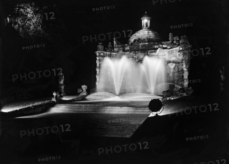 Cascade House, Chatsworth House, Derbyshire, 1939. Artist: JR Board