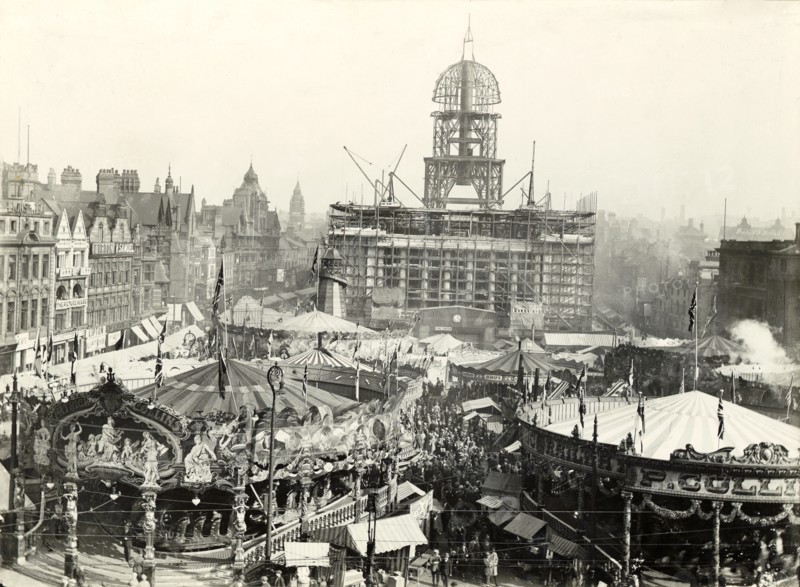 Goose Fair, Market Place, Nottingham, Nottinghamshire, 1927. Artist: Henson & Co