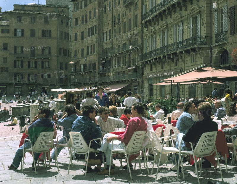 CafT, IL Campo, Sienna, Tuscany, Italy.