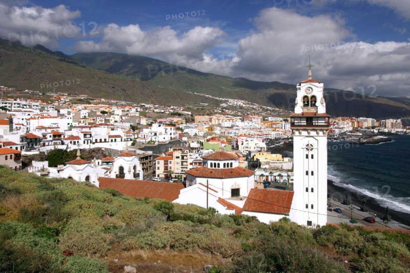 Church and bay, Candelaria, Tenerife, 2007.