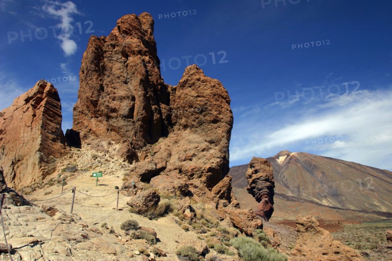 Los Roques de Garcia, Parque Nacional del Teide, Tenerife, Canary Islands, 2007.