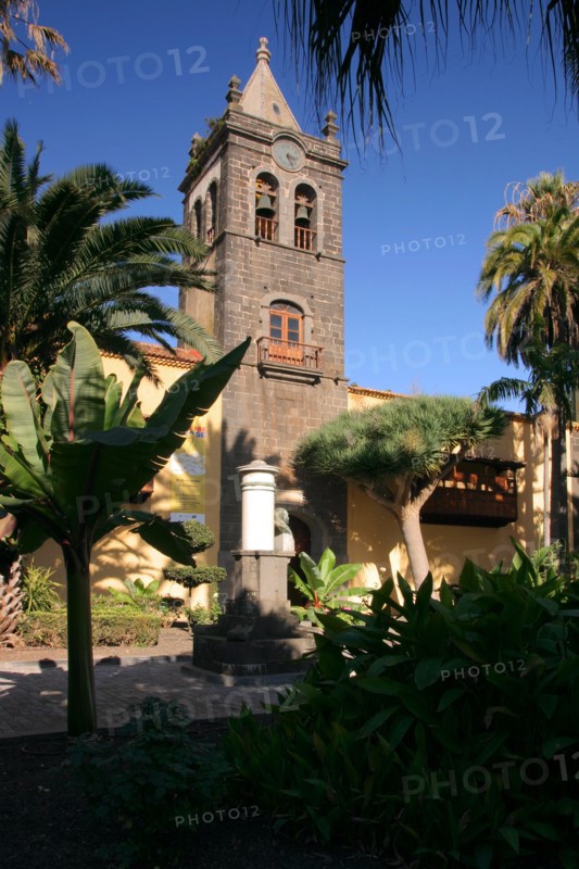 Cabrera Pinto Canary Islands High School, Tenerife, Canary Islands, 2007.