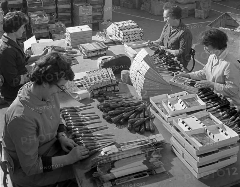 Packing chisels for dispatch, Footprint Tools, Sheffield, South Yorkshire, 1968. Artist: Michael Walters