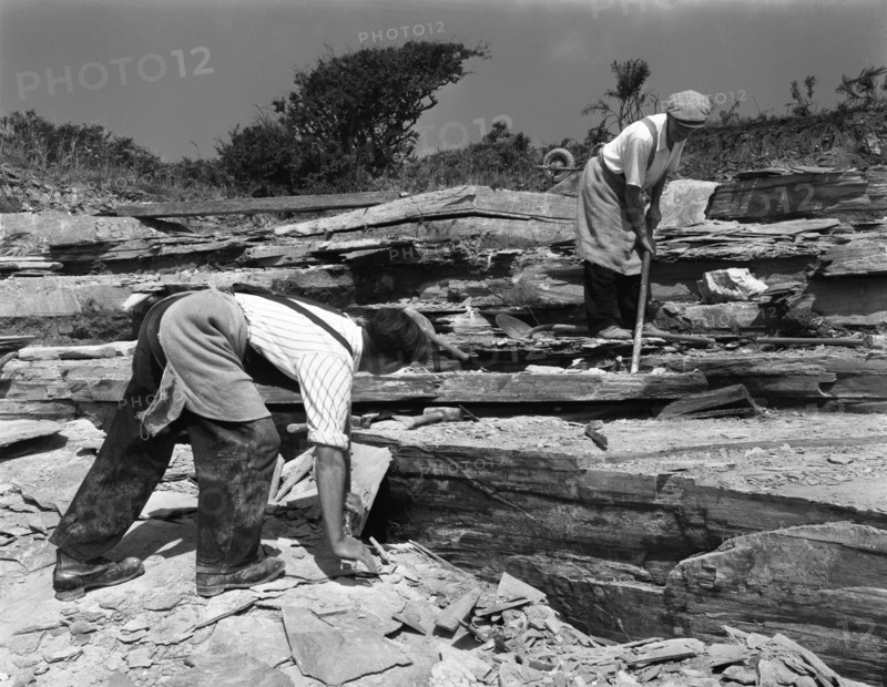 Quarrying slate by hand at Trebarwith Slate Quarry, Cornwall, 1959. Artist: Michael Walters