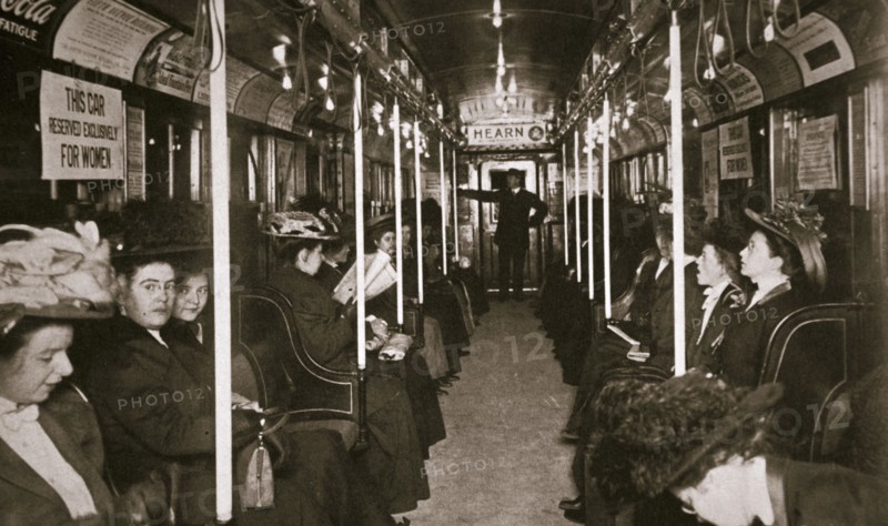 Hudson River subway train, New York, USA, c1901. Artist: Edwin Levick