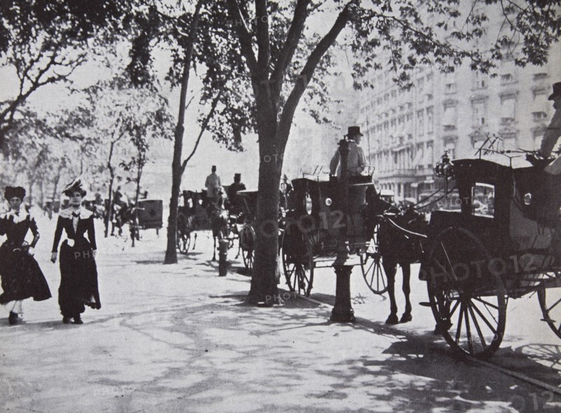 Street scene, New York City, USA, early 1900s. Artist: Unknown