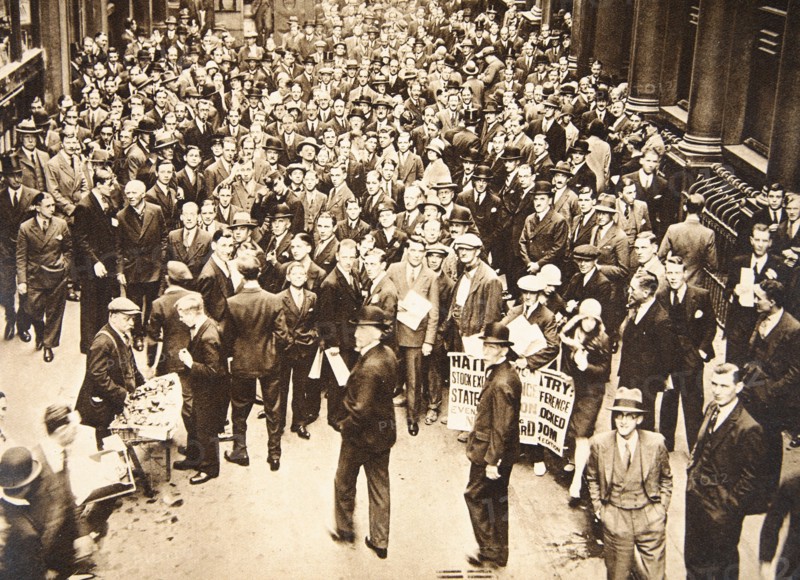 Crowd outside London Stock Exchange after fall of the Hatry Group, 1929. Artist: Unknown