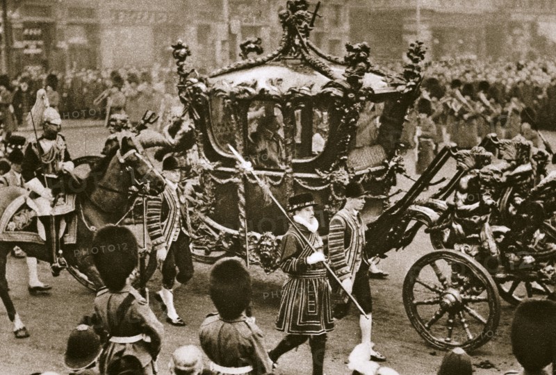 King Edward VII and Queen Alexandra on their way to the State Opening of Parliament, 1900s. Artist: Unknown
