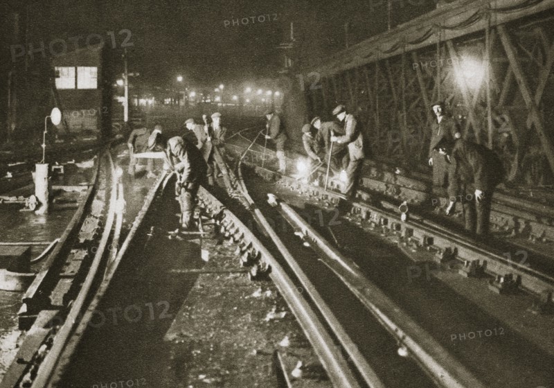 Repairing a railway track, Charing Cross Bridge, London, 20th century. Artist: Unknown