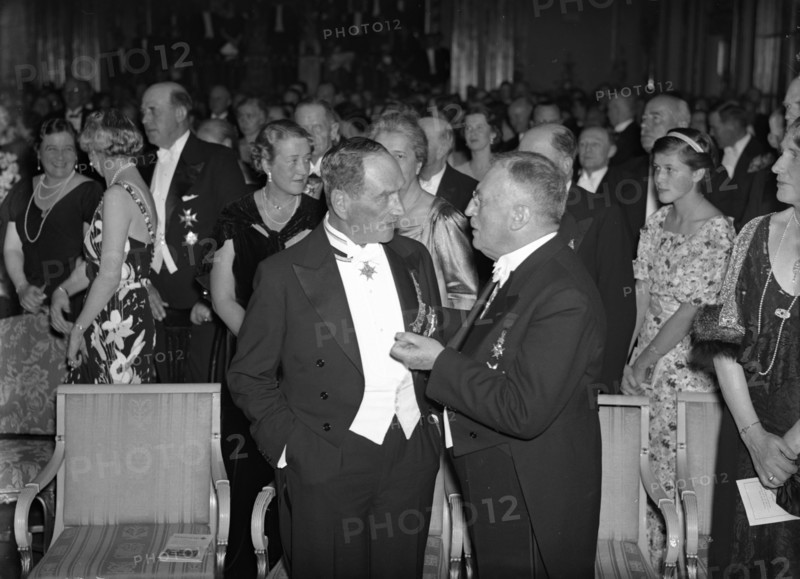 Meeting of the Swedish-German Society, 21 October 1937.  Artist: Karl Sandels
