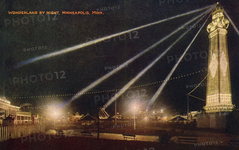 Wonderland Amusement Park by night, Minneapolis, Minnesota, USA, c1908. Artist: Unknown