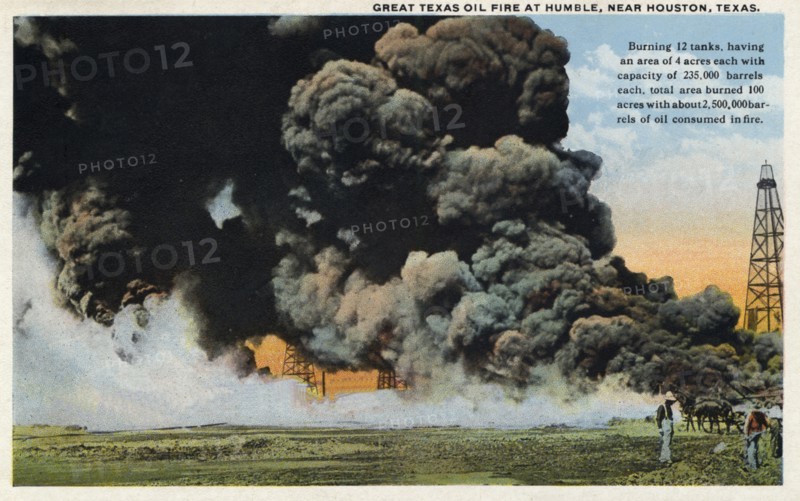 'Great Texas oil fire at Humble, near Houston, Texas', USA, 1909. Artist: Unknown