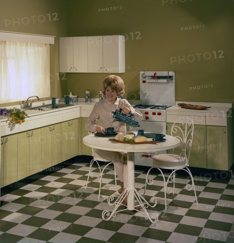 Kitchen scene, Warwick, Warwickshire, 1966. Artist: Michael Walters