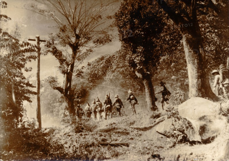 Japanese soldiers advancing towards Port Moresby, New Guinea, World War II, 1942. Artist: Unknown