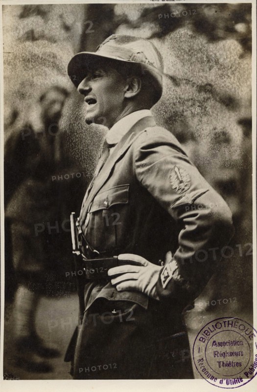 Gabriele D'Annunzio, Italian poet, novelist and dramatist, 20th century. Artist: Studio Fotografico Ferrurio
