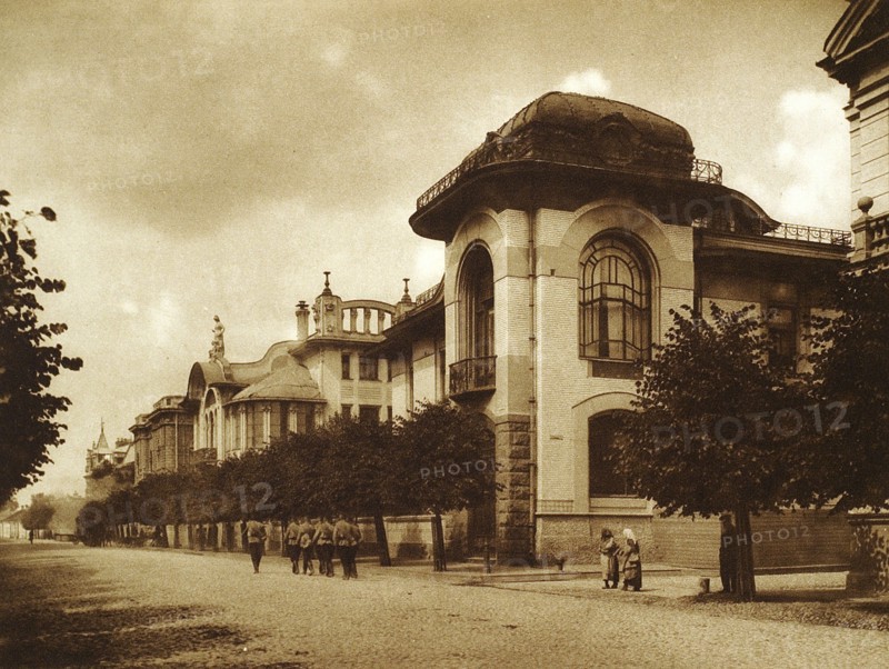 The Ponizovsky and Mindovsky houses on Povarskaya Street, Moscow, Russia, 1900s. Artist: Unknown