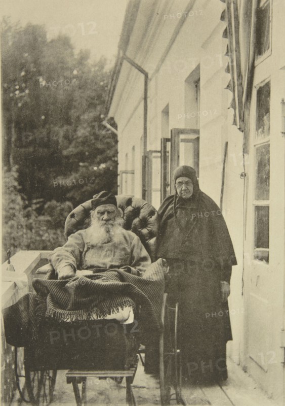 Russian author Leo Tolstoy with his sister Maria Nikolaevna, Russia, 1900s. Artist: Sophia Tolstaya