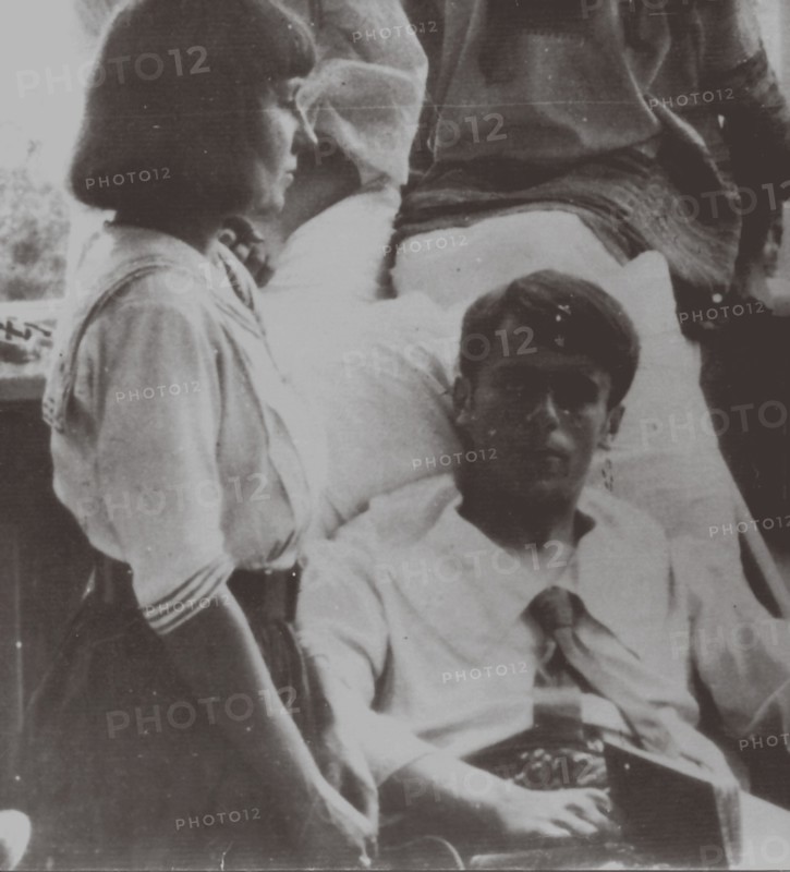 Marina Tsvetaeva with Sergey Efron at the Crimea, 1911.