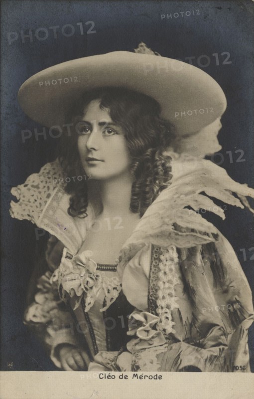 Cléo de Mérode, c. 1902.