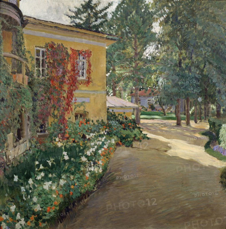 In a country estate, 1910. Artist: Vinogradov, Sergei Arsenyevich (1869-1938)