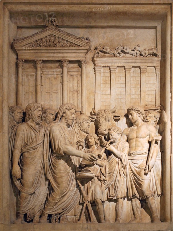 Marcus Aurelius and members of the Imperial family offer sacrifice in gratitude for success against Germanic tribes, ca 176-182. Artist: Art of Ancient Rome, Classical sculpture