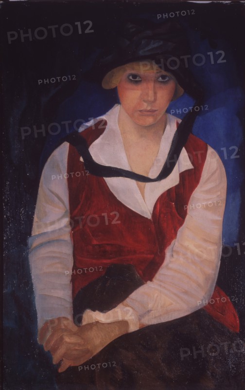 Portrait of the artist's wife, 1917. Artist: Grigoriev, Boris Dmitryevich (1886-1939)
