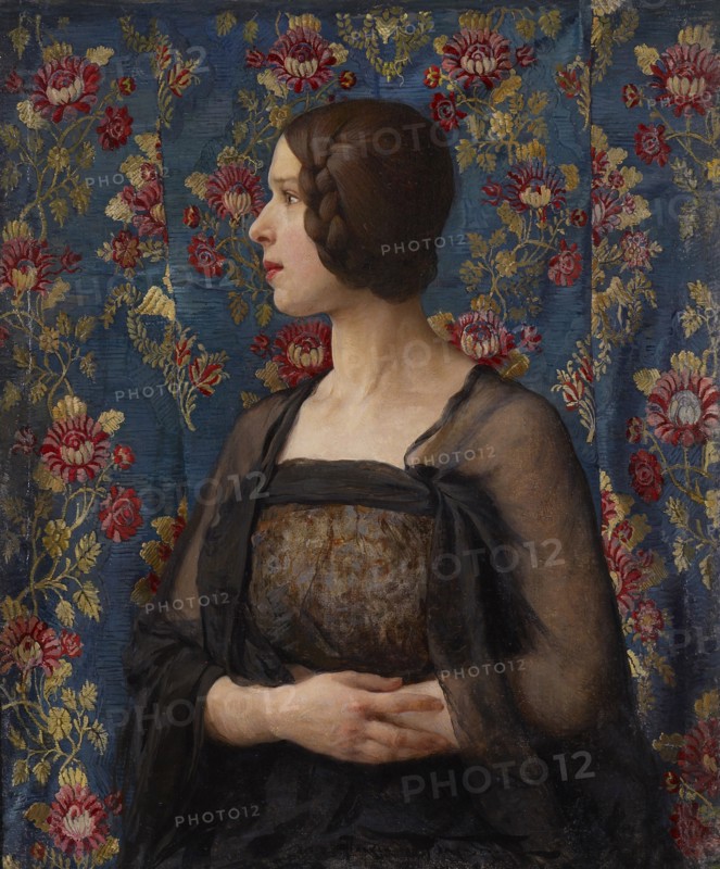 Profile portrait.