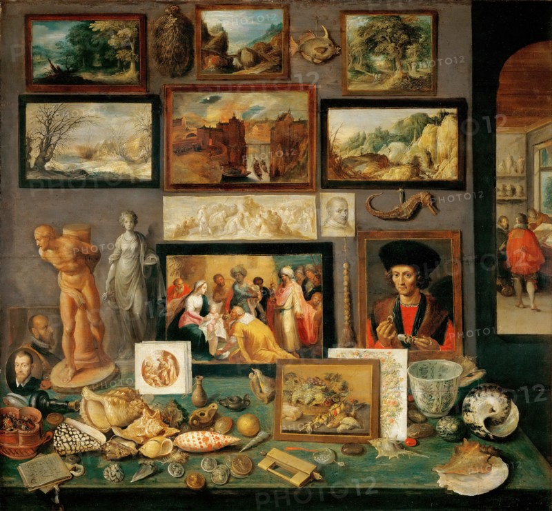 The Collector's Cabinet (Cabinets of curiosities).