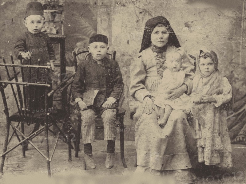 Kazan Tatar Family, 1900s.