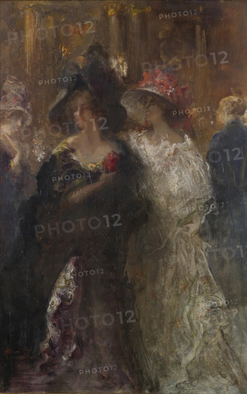 Two elegant ladies, 1910.