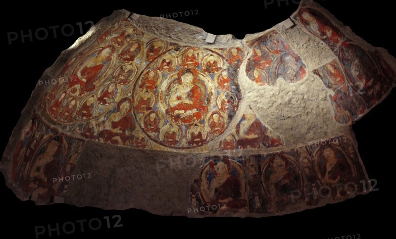 Fragment of the Fresco with Buddhas in the cupola of a grotto. From Kakrak (Bamiyan), 7th-8th centur