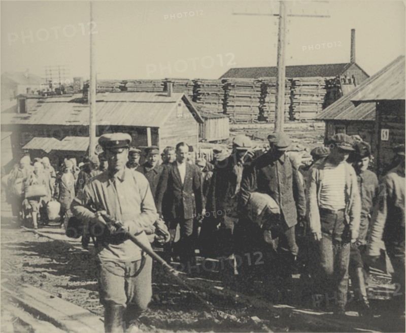 The Solovki prison camp (SLON), 1927-1928.
