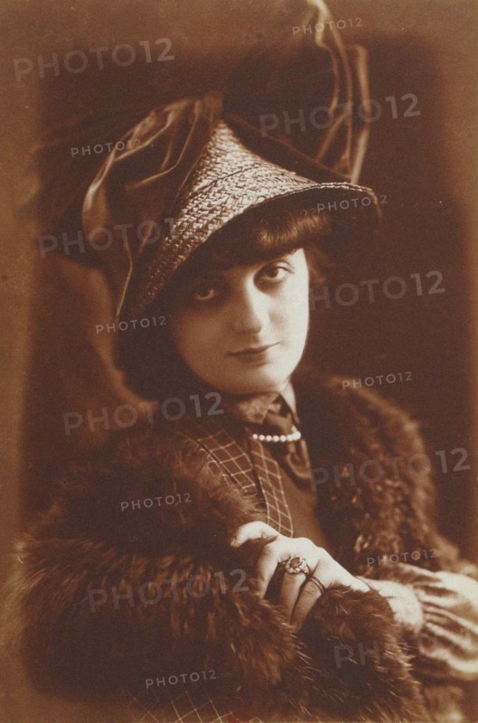 Portrait of Anna-Elisabeth, Comtesse Mathieu de Noailles (1876-1933).