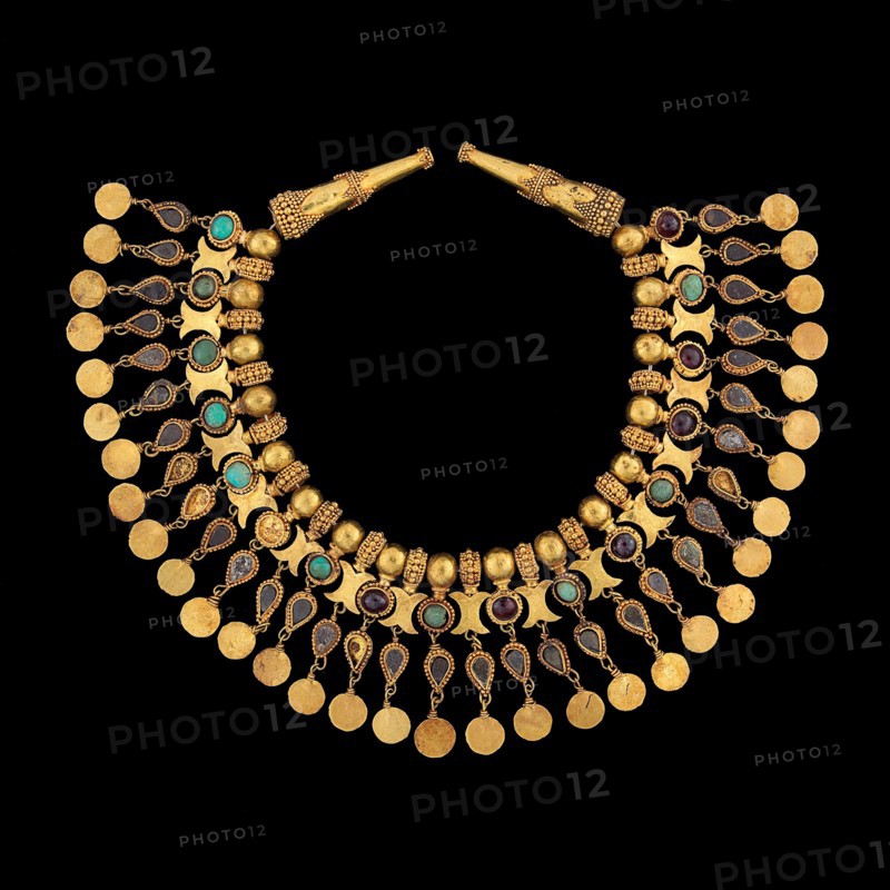Necklace from Tillya Tepe, 1st century.