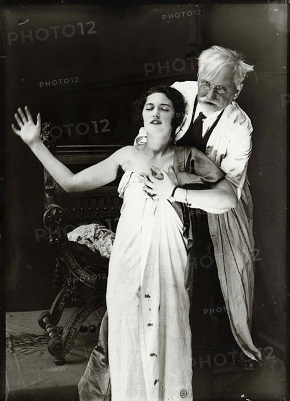 Alphonse Mucha and Jaroslava posing for poster DeForest Phonofilm, 1927.