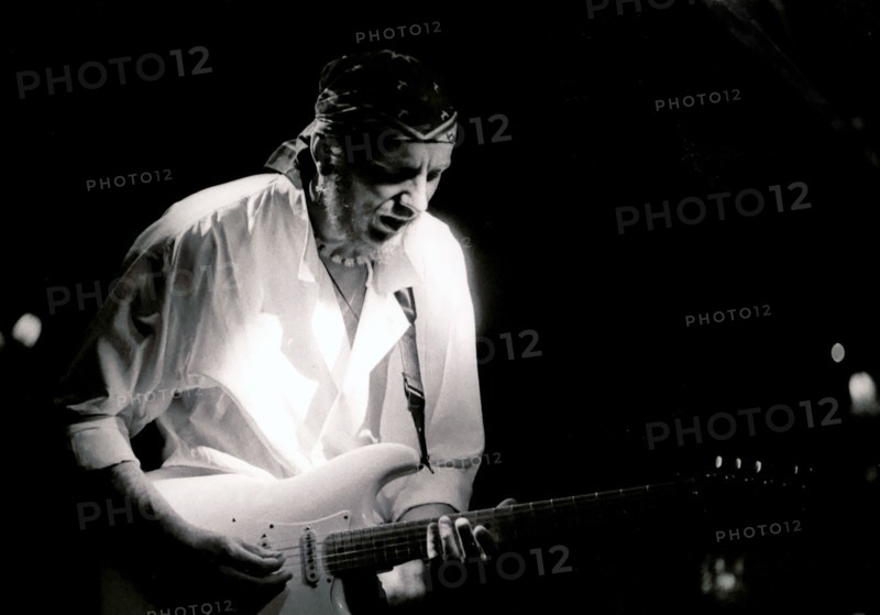 Jose Neto, Ronnie Scott's, London, 1994. Artist: Brian O'Connor