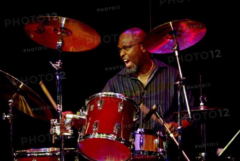 Sam Kelly, The Hawth Theatre, Crawley, West Sussex, 2009. Artist: Brian O'Connor