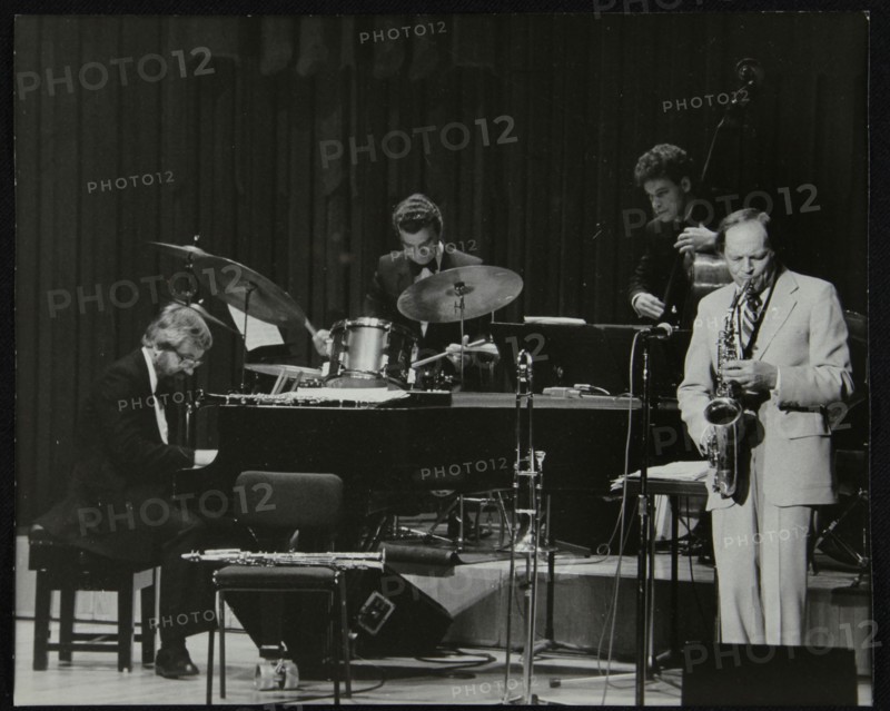 John Horler, Tony Kinsey, Alec Dankworth and John Dankworth performing in London, 1985. Artist: Denis Williams