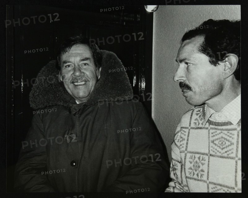 Bassist Spike Heatley (left) at The Bell, Codicote, Hertfordshire, December 1986. Artist: Denis Williams