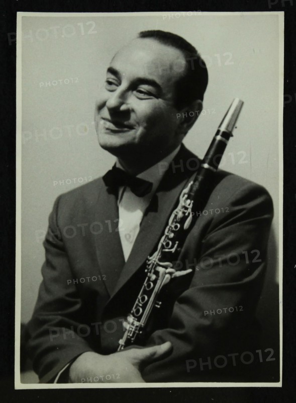 Portrait of American clarinetist Peanuts Hucko, 1950s. Artist: Denis Williams