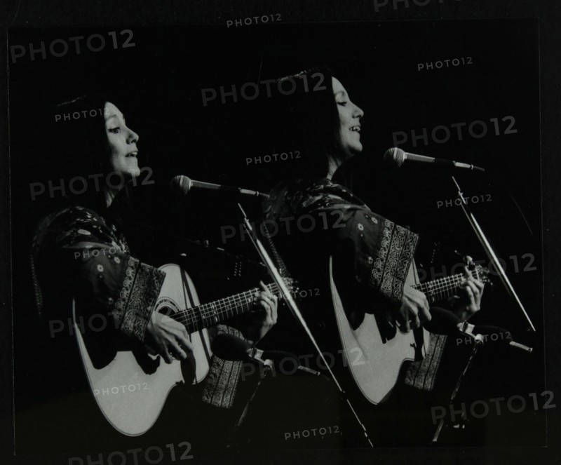 American folk musician Julie Felix performing at the Forum Theatre, Hatfield, Hertfordshire, 1979. Artist: Denis Williams