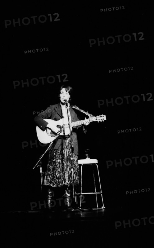 Joan Baez, Odeon Hammersmith, 1977.    Artist: Brian O'Connor.
