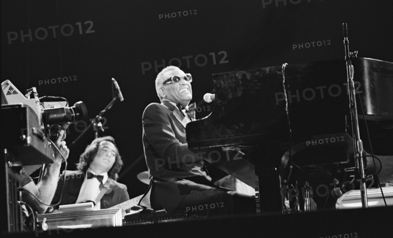 Ray Charles, Capital Jazz Festival, Knebworth, 1982.  Artist: Brian O'Connor.