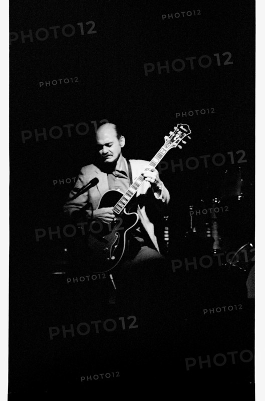 Joe Pass, Ronnie Scott's, Soho, London, 1984.   Artist: Brian O'Connor.