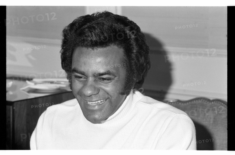 Johnny Mathis, London, 1975.   Artist: Brian O'Connor.
